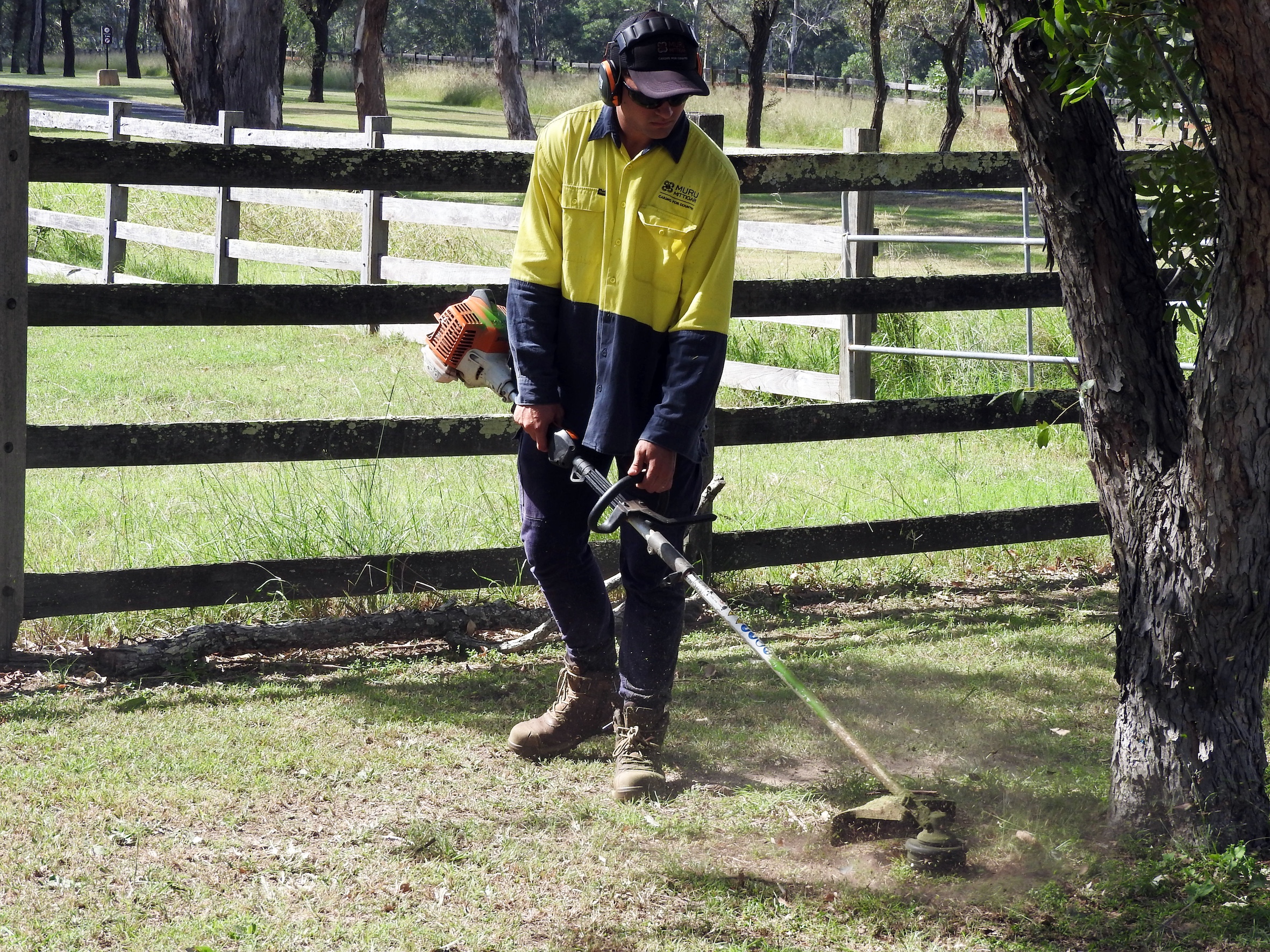 Muru Mittigar team working on landscape restoration